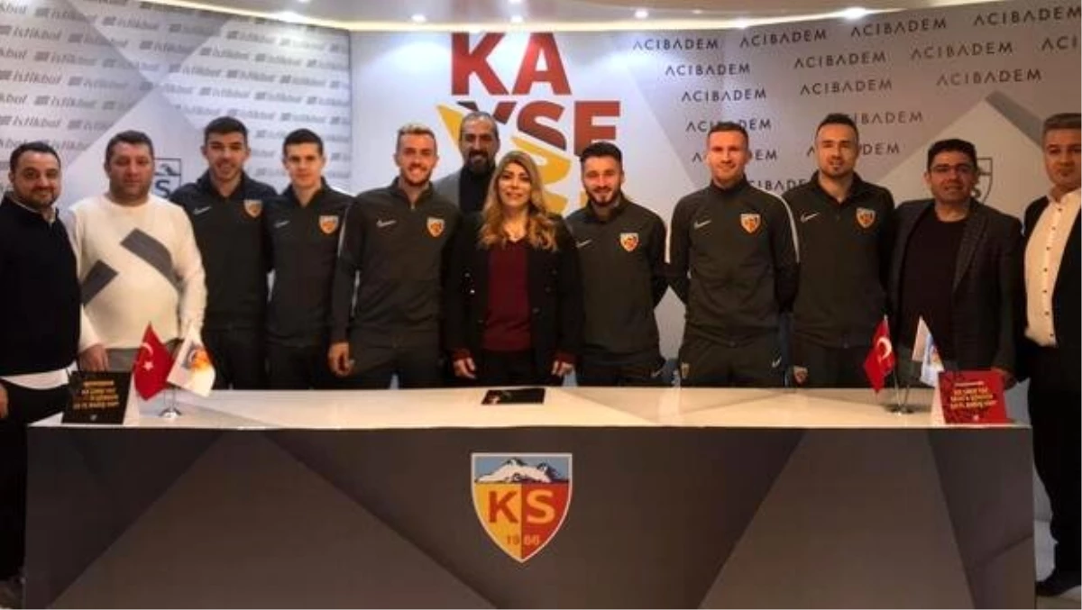 Kayserispor, 6 futbolcuyla sözleşme imzaladı