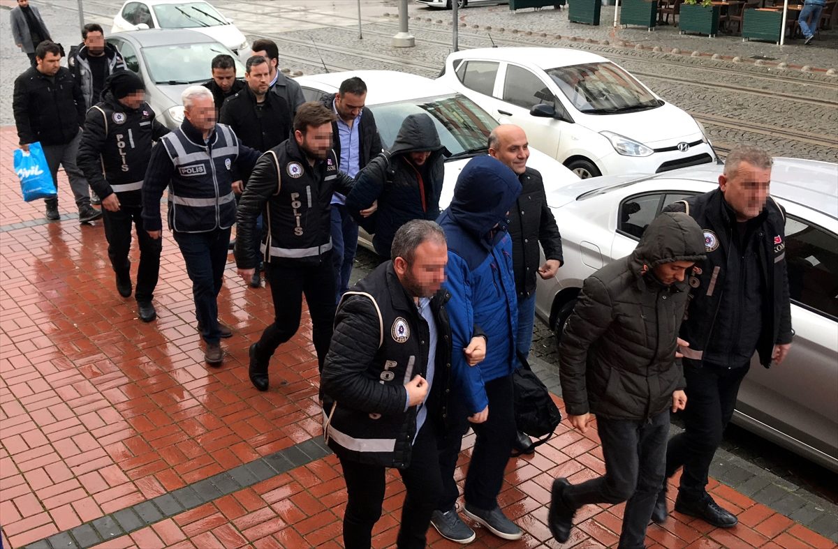 Kocaeli merkezli FETÖ/PDY operasyonunda yakalanan 8 şüpheli adliyeye sevk edildi