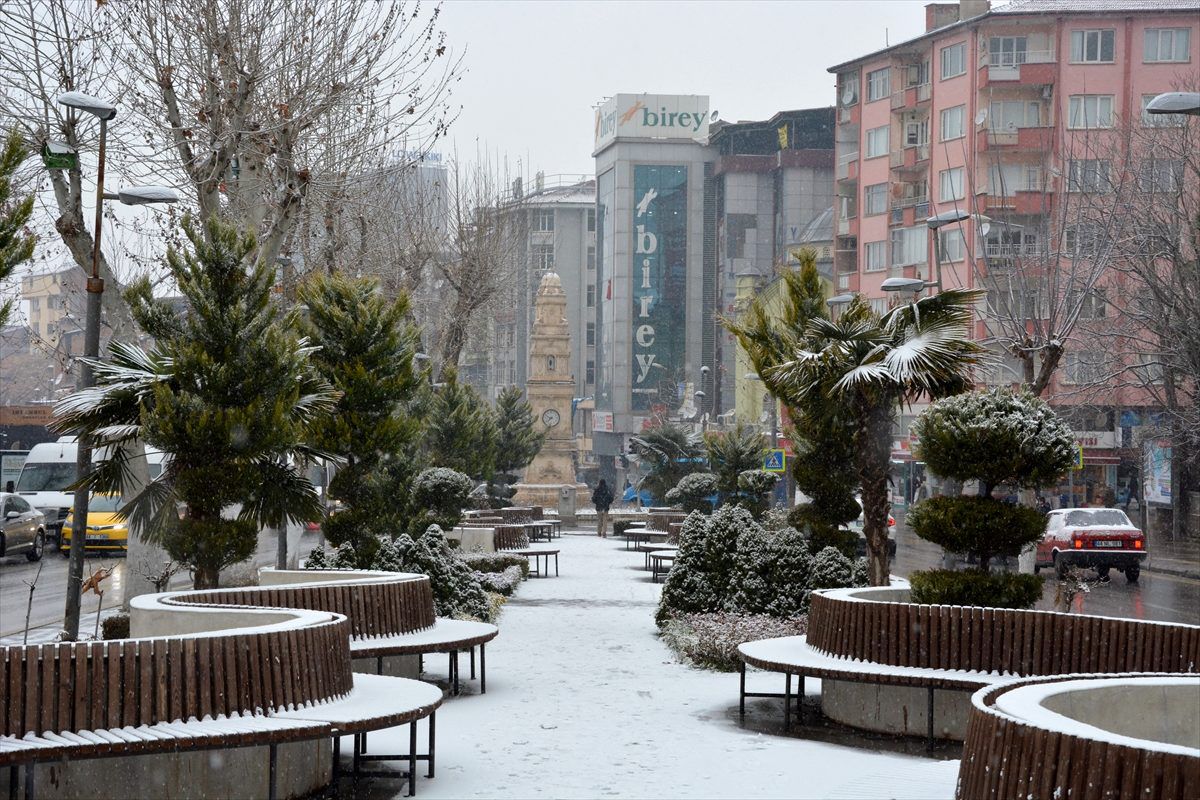 Malatya\'da kar yağışı etkili oldu