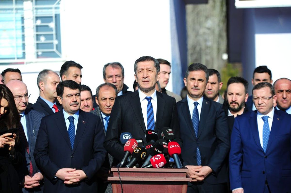Milli Eğitim Bakanı Selçuk\'tan Doğa Koleji açıklaması