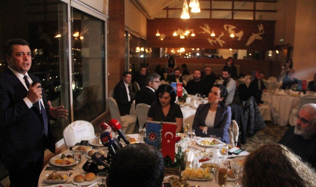 Pevrul Kavlak\'tan toplu sözleşme açıklaması