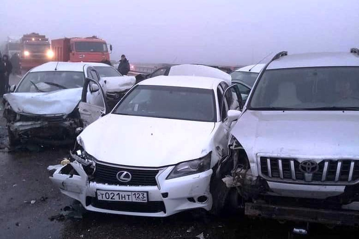 Rusya\'da zincirleme trafik kazası: 2 ölü, 12 yaralı