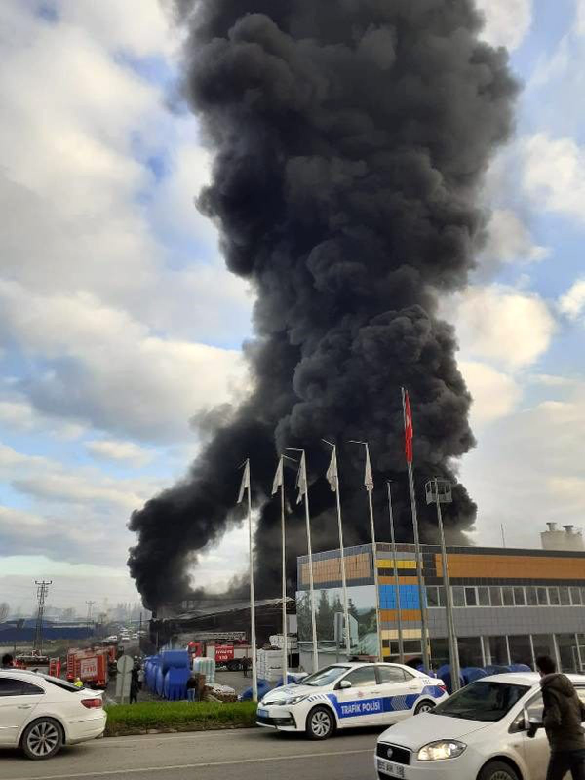 Samsun\'da, plastik fabrikasında yangın (1)