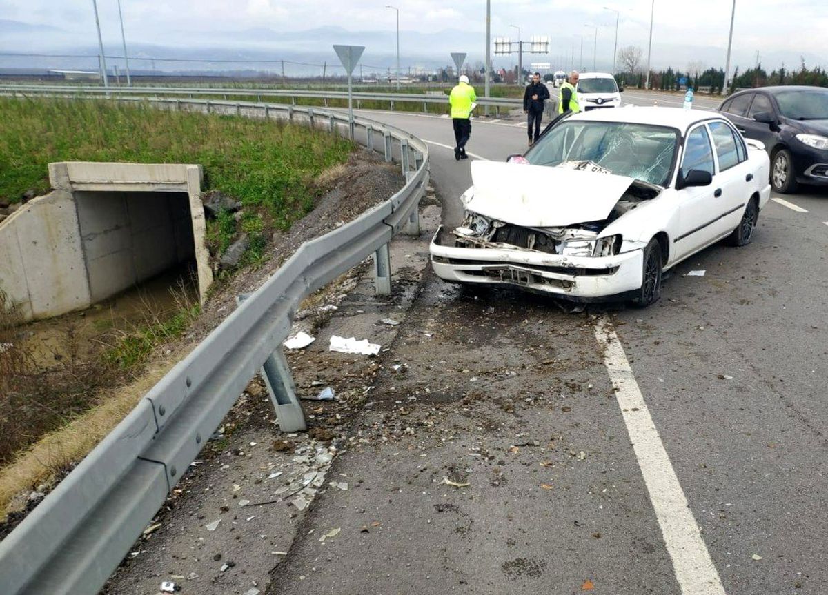 Samsun\'da trafik kazası: 3 yaralı