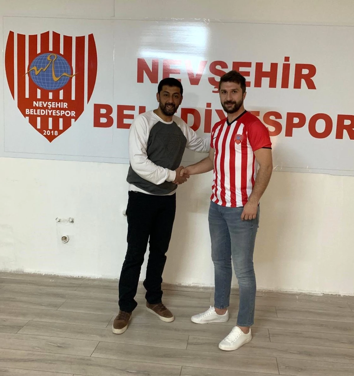 Sinan Uzun artık gollerini Nevşehir Belediyespor için atacak