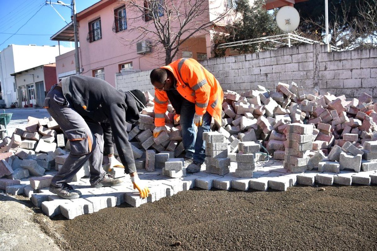 Yeni Şakran\'da yol düzenleme çalışmaları devam ediyor