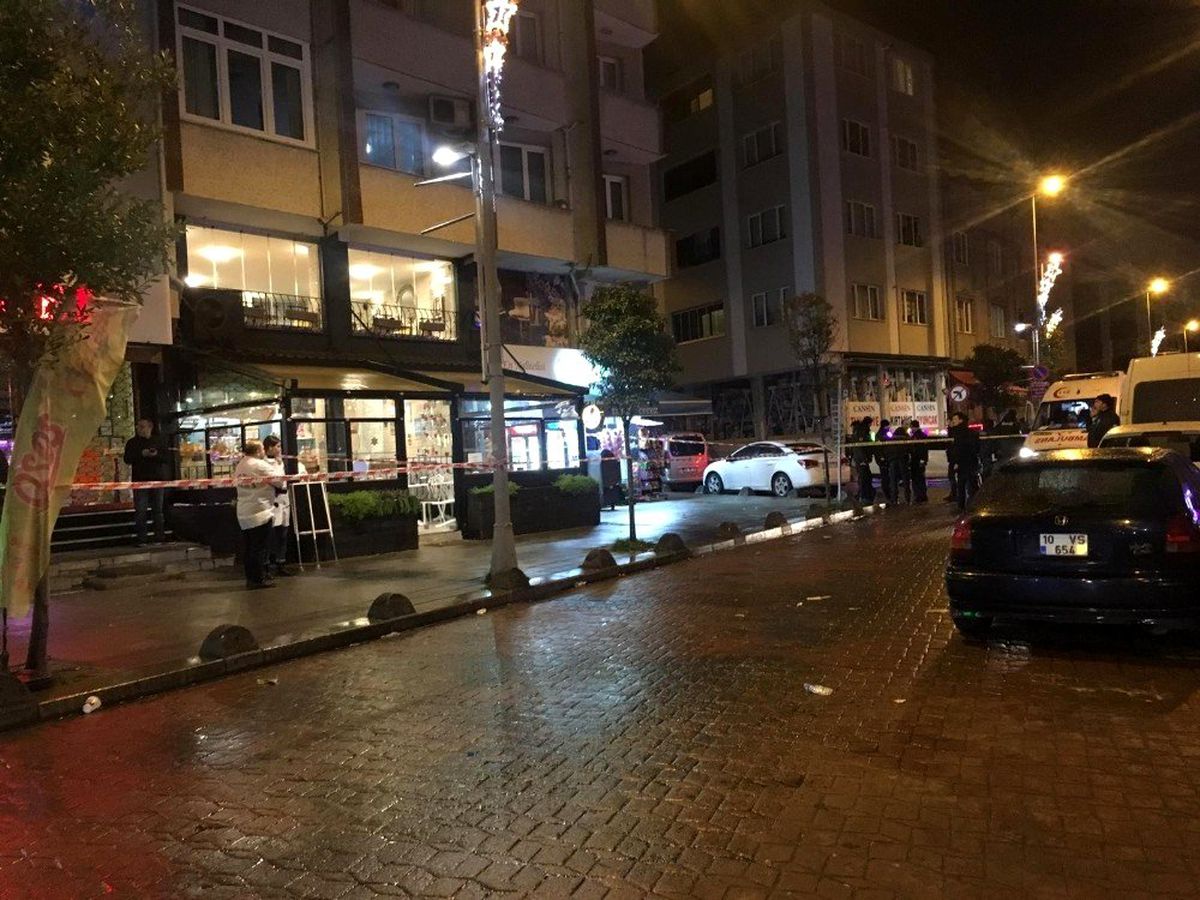 Bayrampaşa\'da polisin bacağından vurduğu şahıs hayatını kaybetti