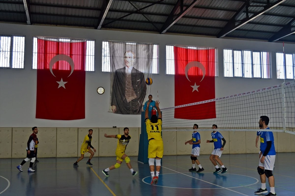 Bölgesel Lig Voleybol Final Müsabakaları Adıyaman\'da başladı