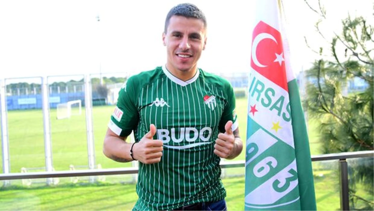 Bursaspor, Kerem Can Akyüz\'ü 1,5 yıllığına transfer etti