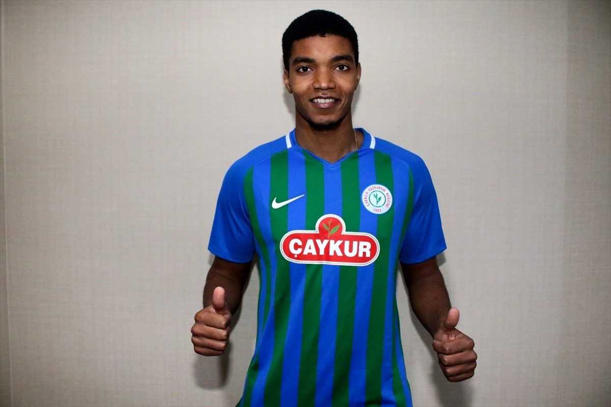 Çaykur Rizespor, Ivanildo Fernandes\'i kadrosuna kattı