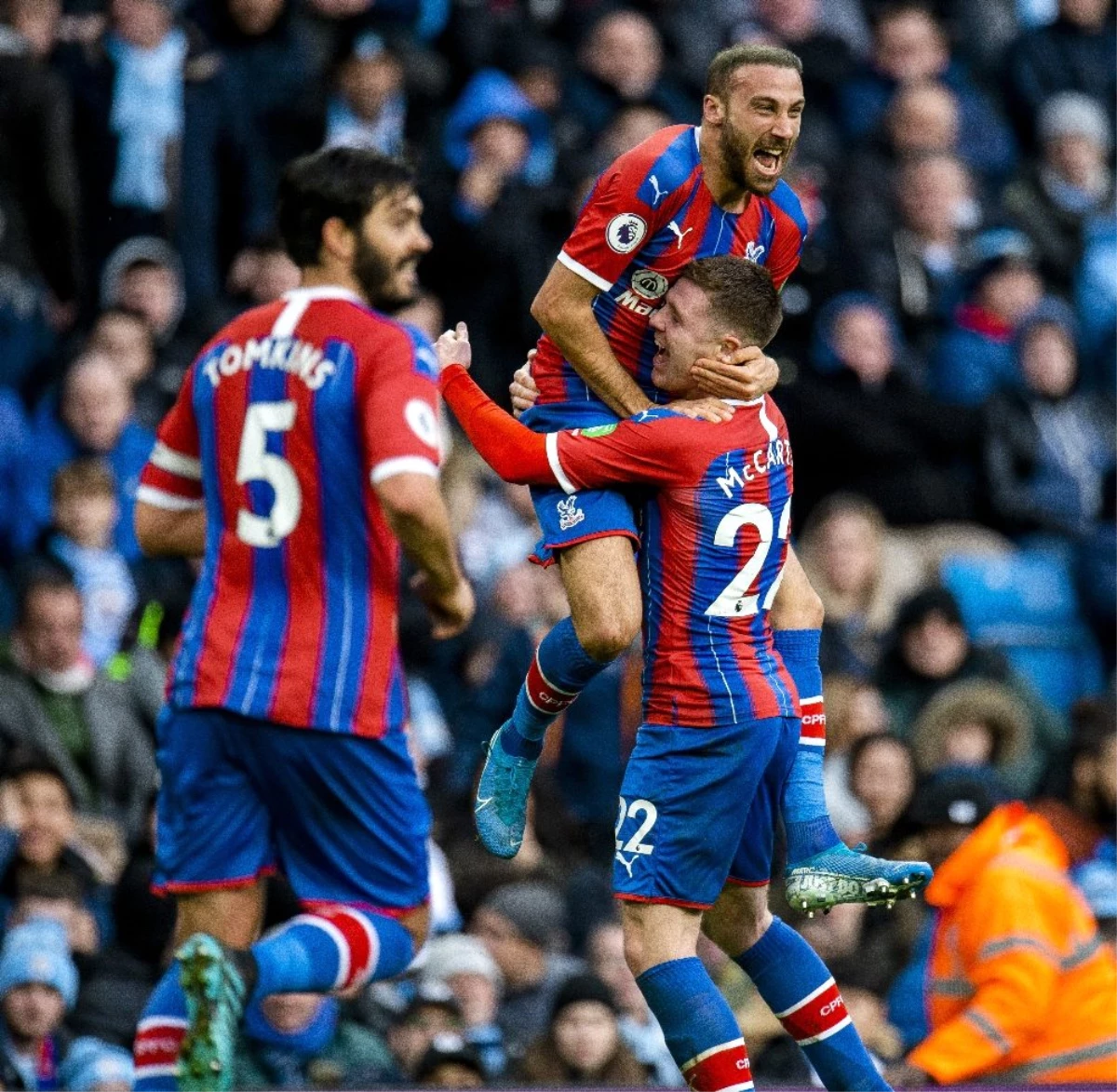 Cenk Tosun Crystal Palace formasıyla ilk golünü attı