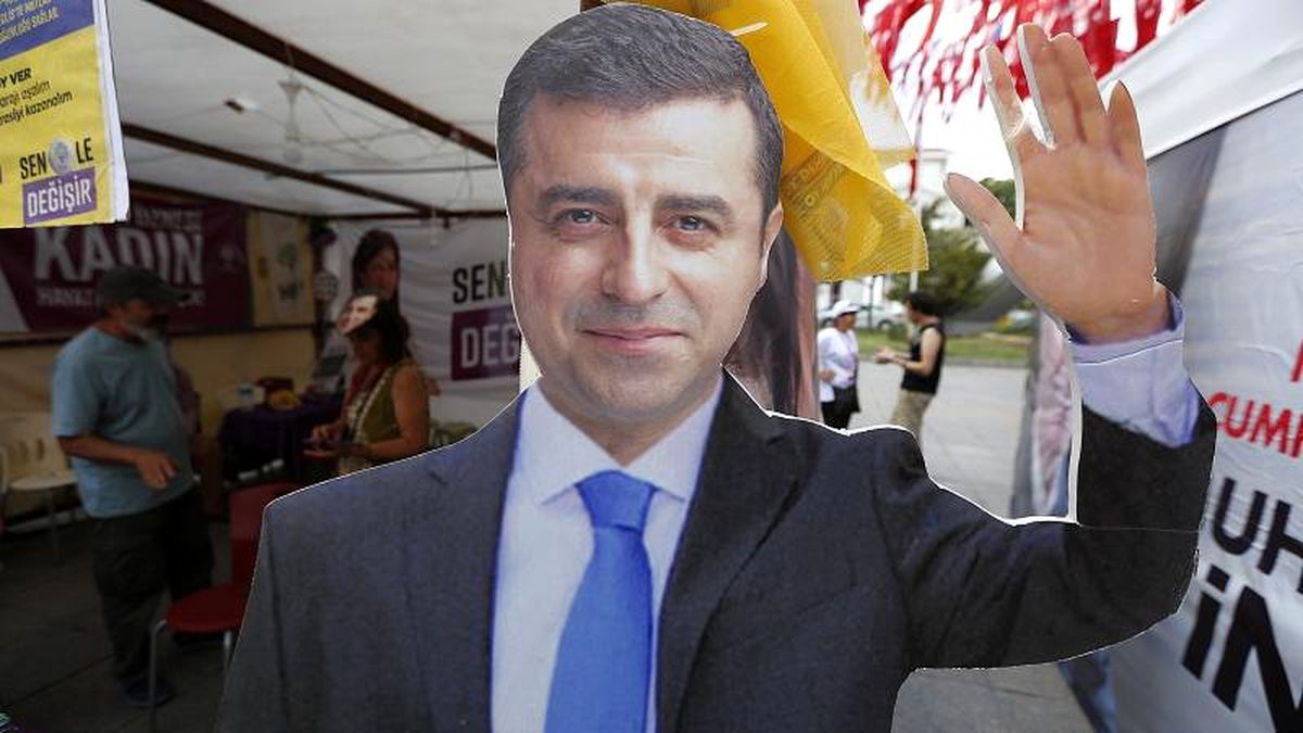 Cezaevinde rahatsızlanan Selahattin Demirtaş\'ın sağlığı ne durumda?