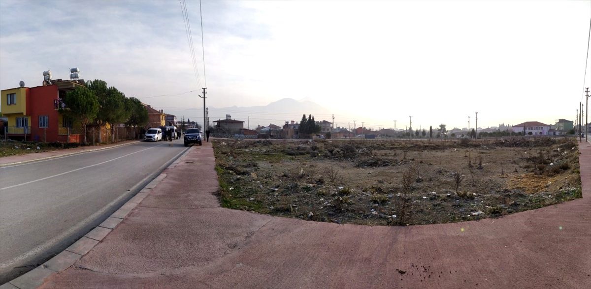 Denizli\'de okul yakınında uyuşturucu sattığı öne sürülen kişi gözaltına alındı
