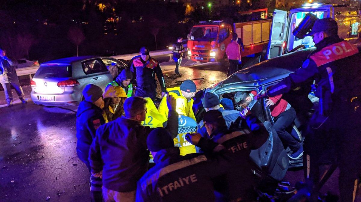 Edirne\'de trafik kazası: 3 ölü, 2 yaralı