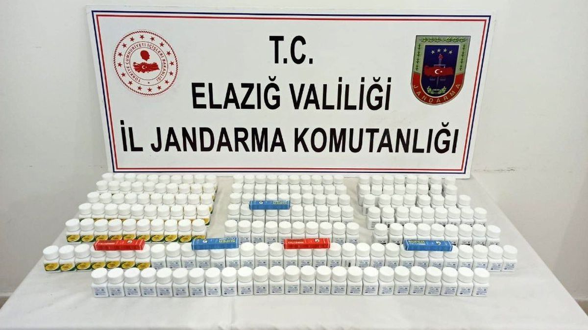 Elazığ\'da 5 bin 970 adet uyarıcı hap ele geçirildi