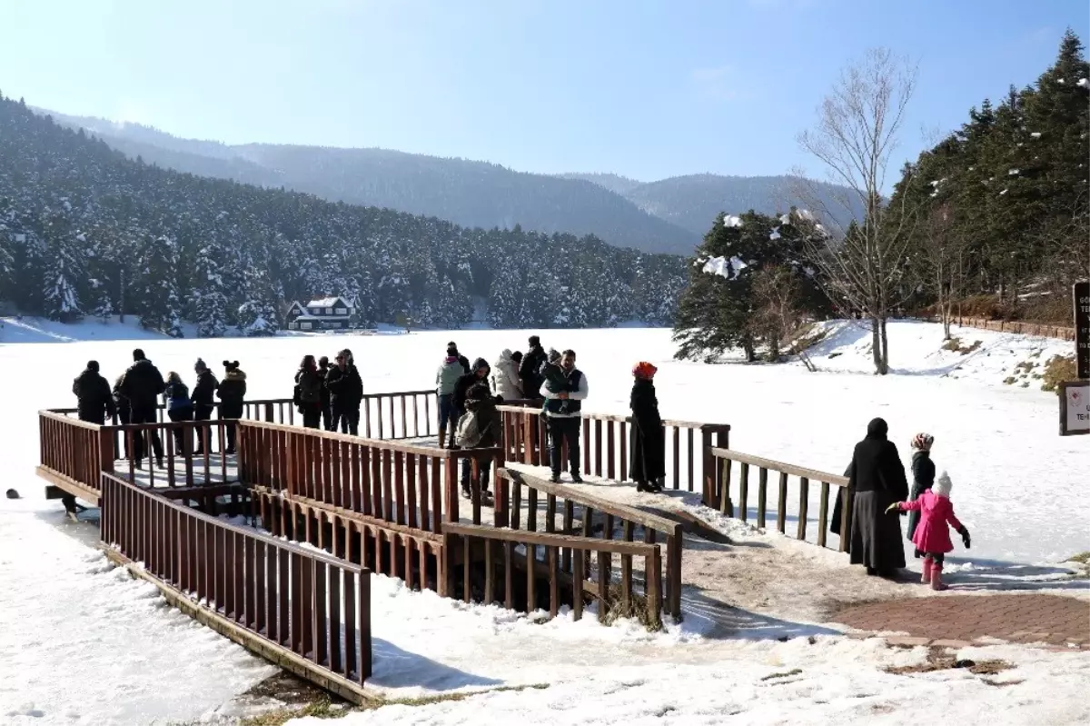 Gölcük Tabiat Parkı, yarıyıl tatiliyle ziyaretçi akınına uğradı