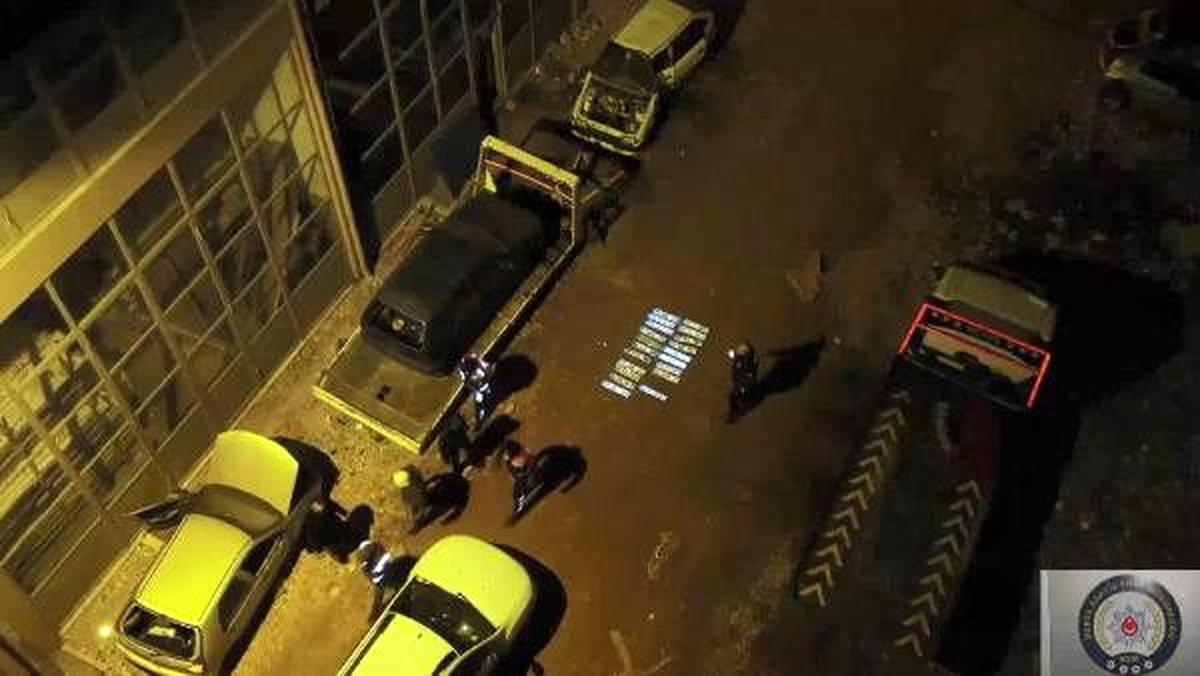 Hacizli ve çalıntı otomobilleri \'change\' çetesine operasyon: 16 gözaltı
