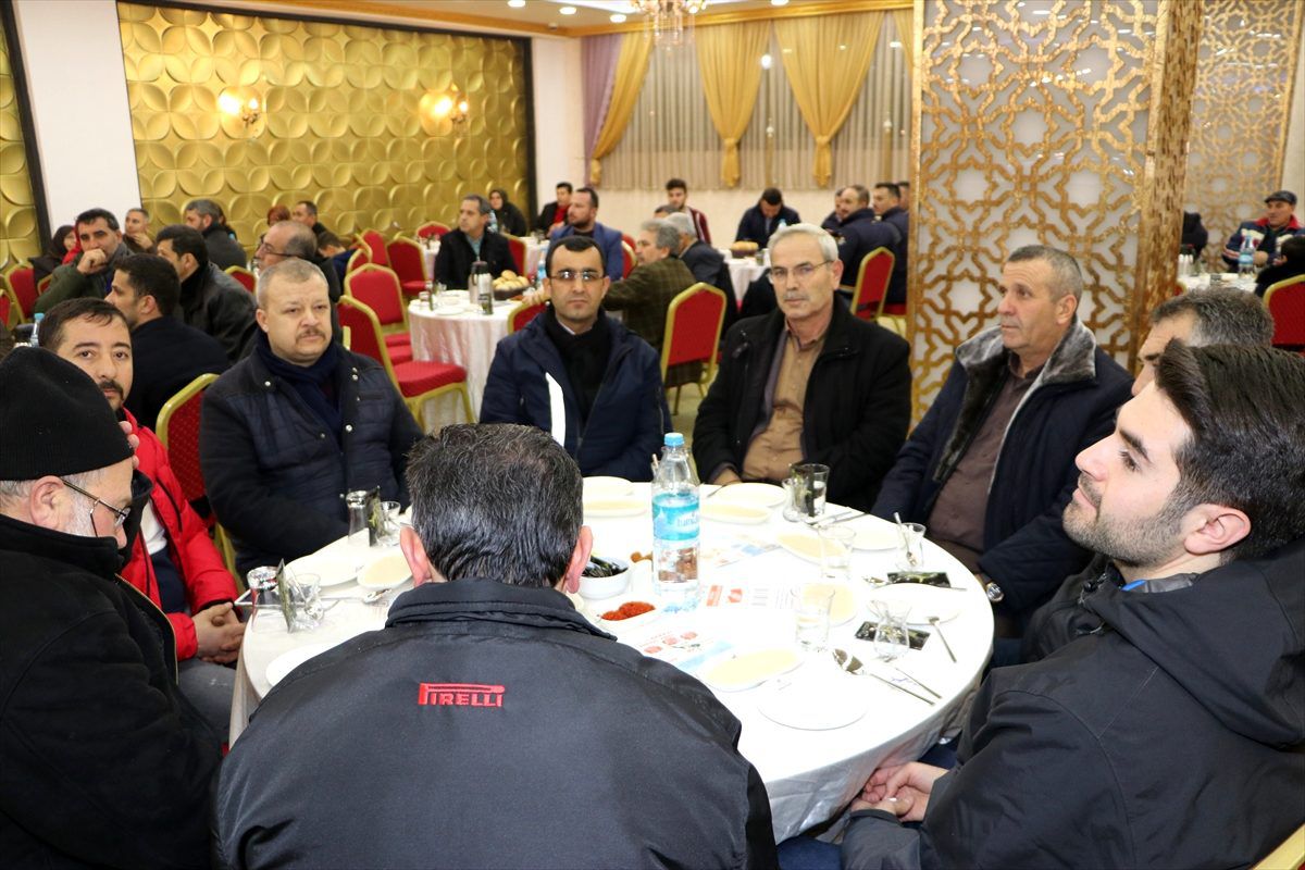 Karaman\'da perakendecilerin Arabaşı gecesi