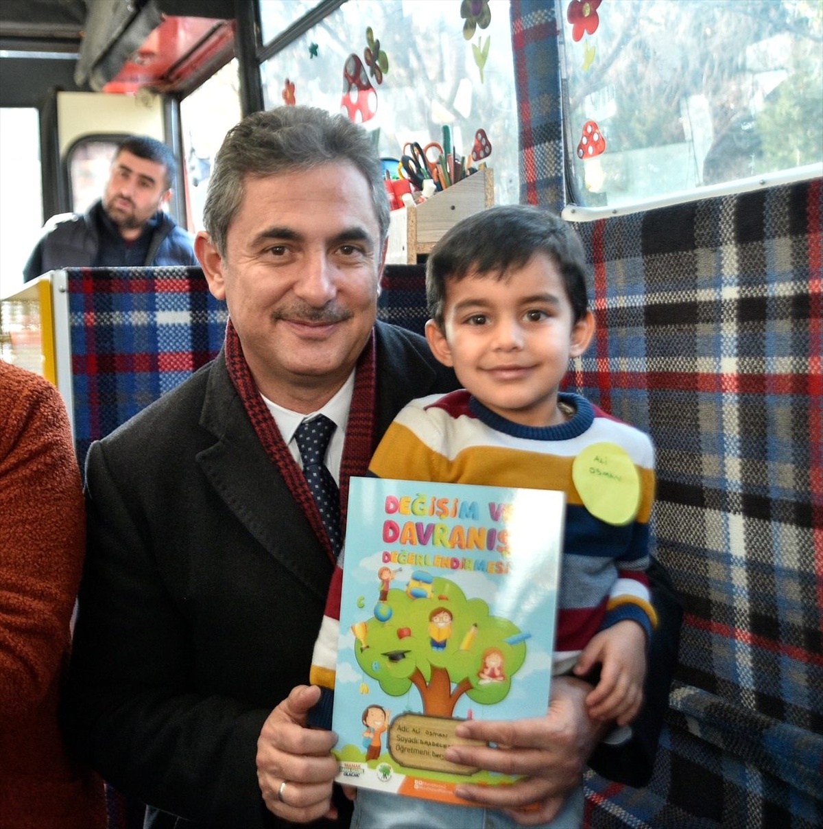 Mamak\'ta mobil okul öğrencileri karne heyecanı yaşadı