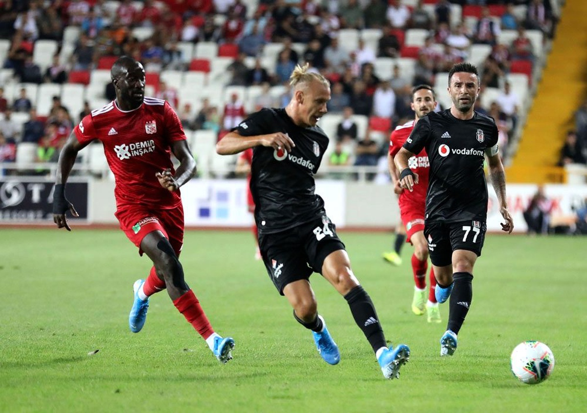 Sivasspor\'un 3 büyüklere karşı 82. sınavı