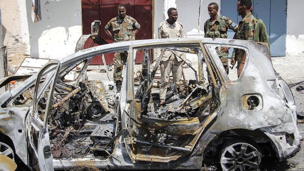 Somali\'de bombalı saldırı: Türk inşaat şirketi çalışanları yaralandı