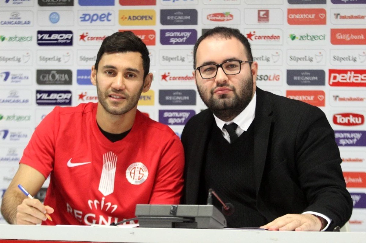 Veysel Sarı, Antalyaspor\'a imzayı attı