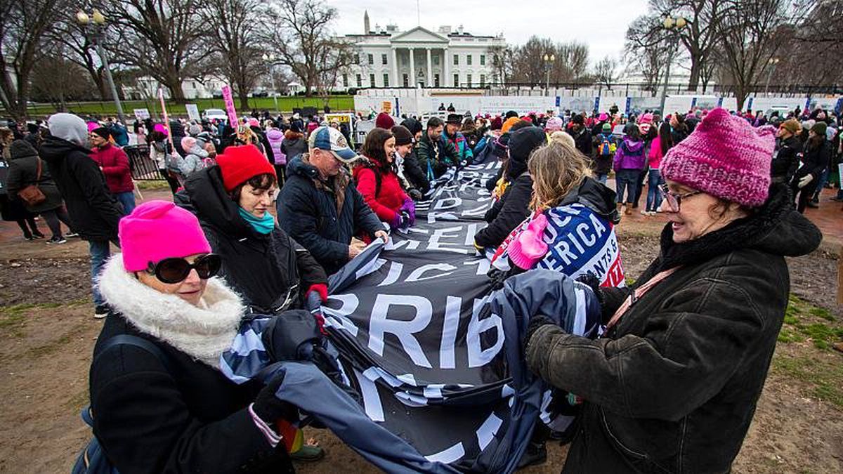 ABD\'de 4. Kadınlar Yürüyüşü: Binlerce eylemci Trump\'ın politikalarını protesto etti