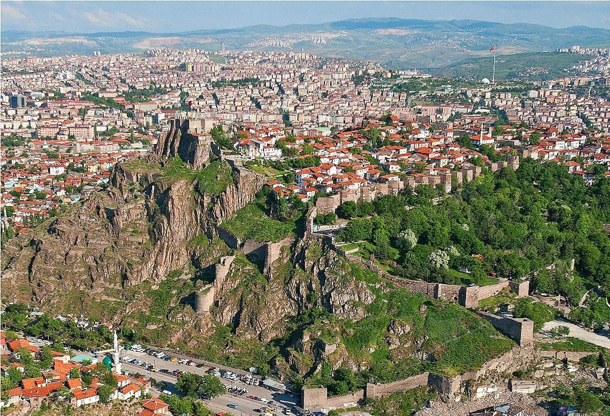 Asırlık Ankara Kalesi Başkent\'e ışık saçacak
