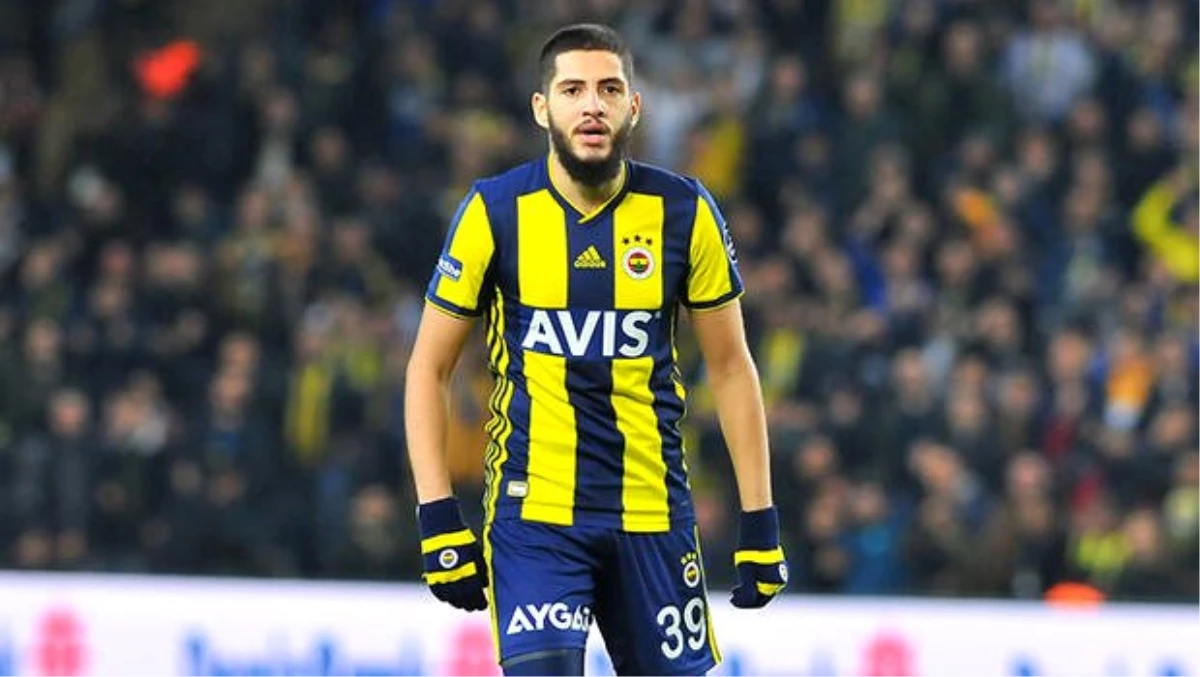 Fenerbahçe\'nin eski futbolcusu Yassine Benzia, Olympiakos\'tan da ayrıldı