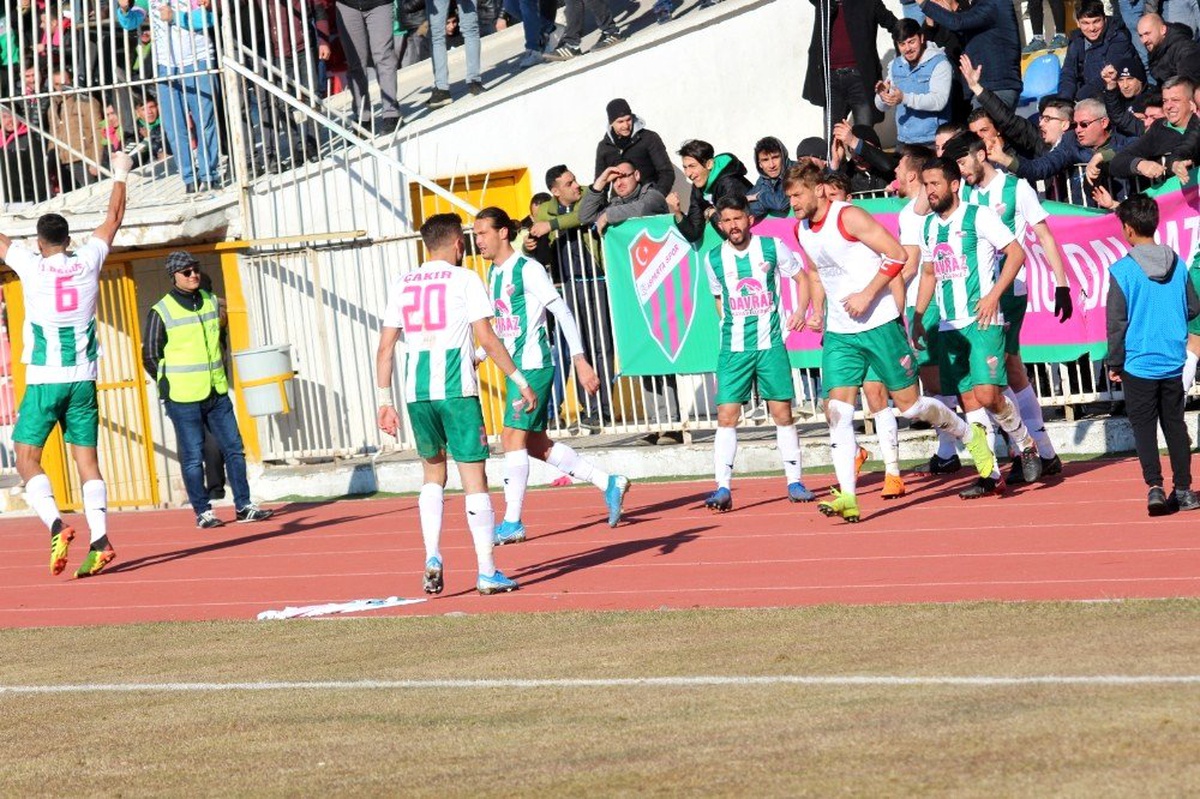 Isparta 32 Spor, BAL\'da 2. yarıya galibiyetle başladı