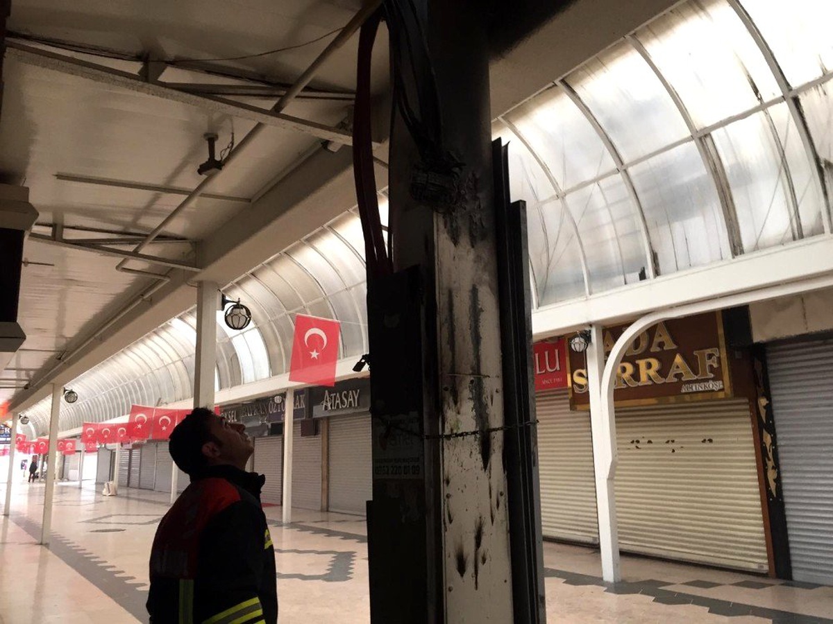Kayseri Kazancılar Çarşısı\'nda yangın