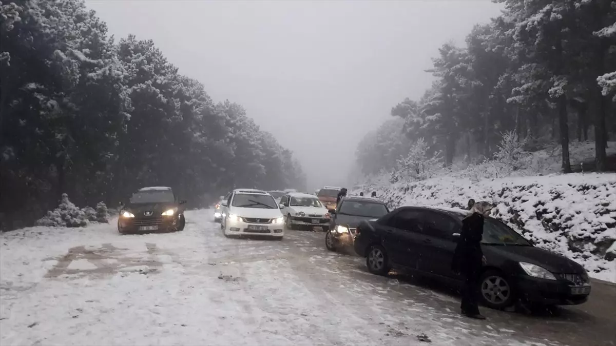 Osmaniye\'de kar için yaylaya giden vatandaşlar mahsur kaldı