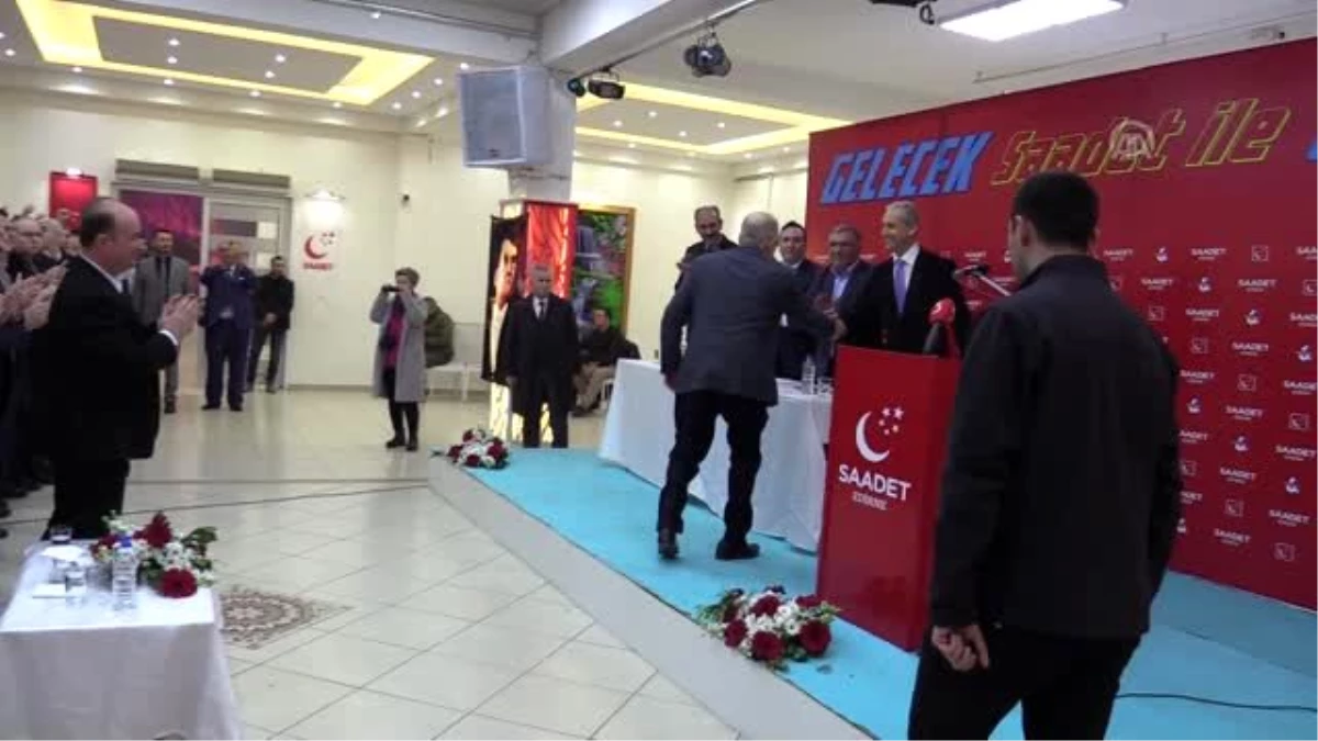 Temel Karamollaoğlu, partisinin Edirne\'deki il kongresinde konuştu