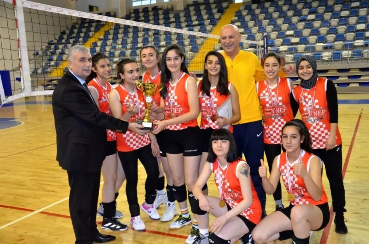 Voleybol İl Seçmeleri tamamlandı