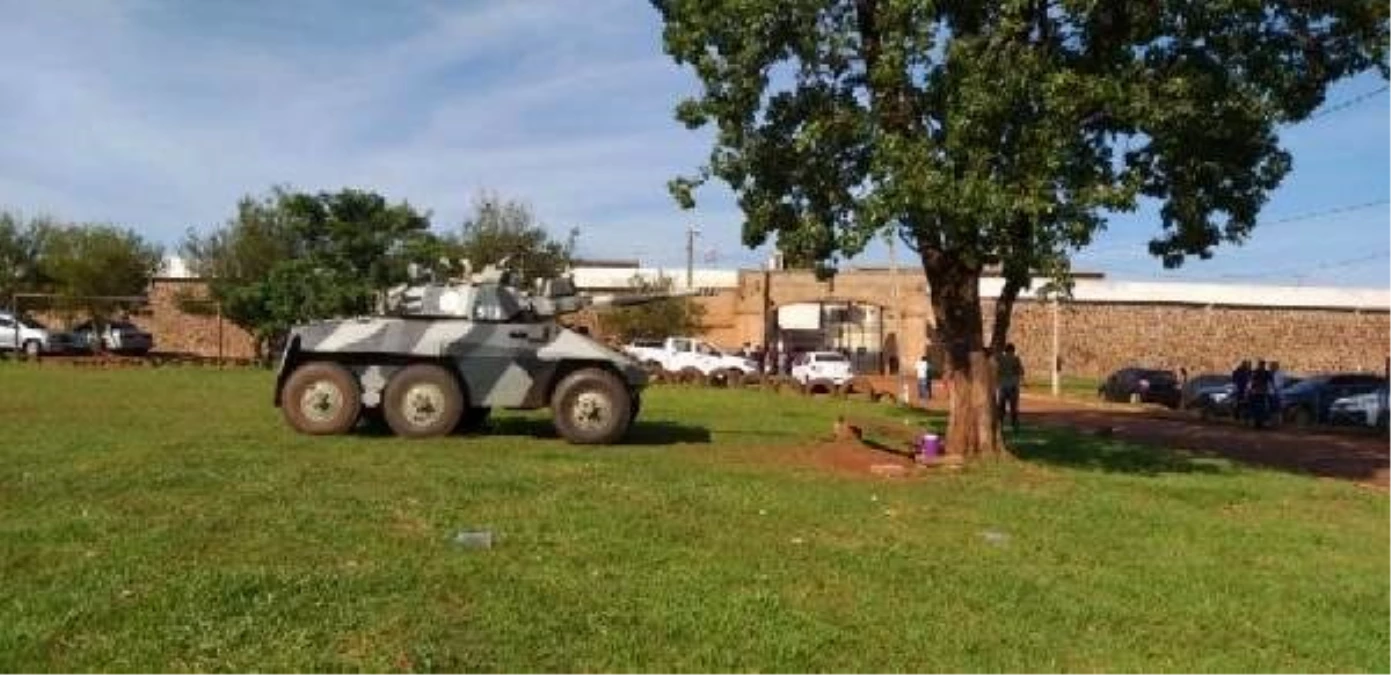 75 mahkûm Paraguay\'dan Brezilya\'ya tünel kazdı