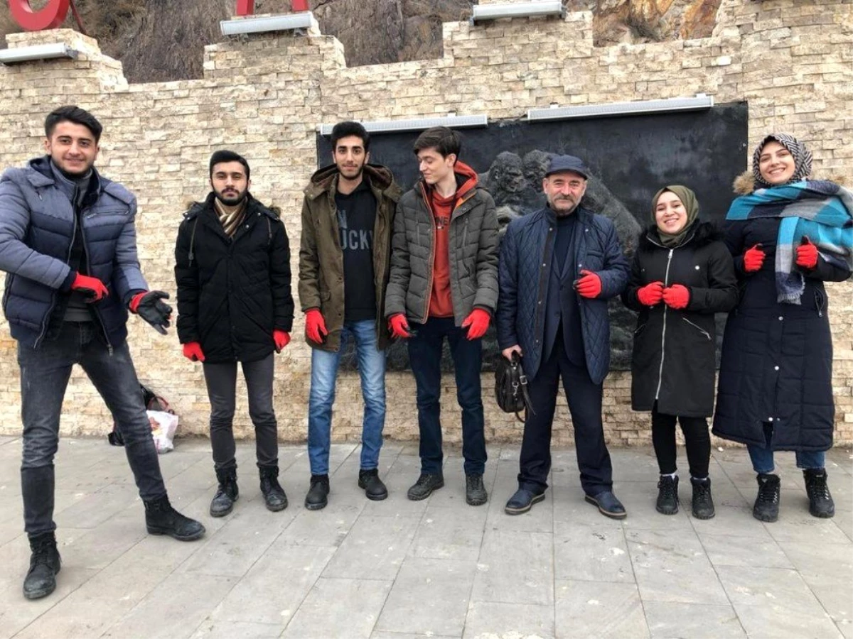 Atatürk Üniversitesi öğrencilerinden \'Tarihine Sahip Çık\' projesi