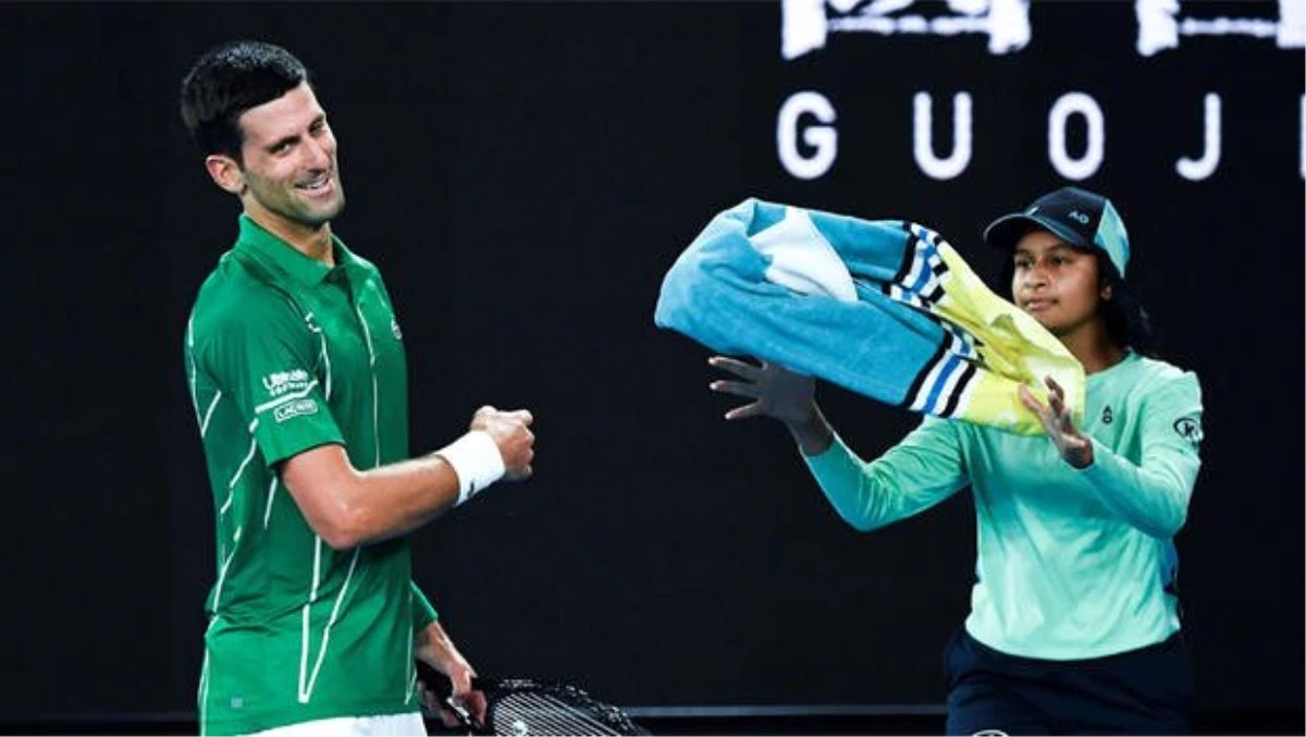 Avustralya Açık\'ta Djokovic ve Barty 2. turda