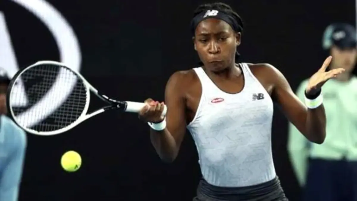 Avustralya Açık\'ta Venus Williams\'ı eleyen Coco Gauff 2. turda