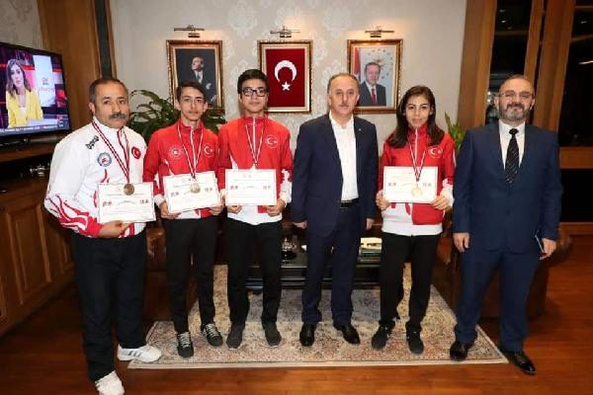 Bağcılar Belediyesi sporcuları, Wushu Kung Fu Şampiyonası\'na damga vurdu