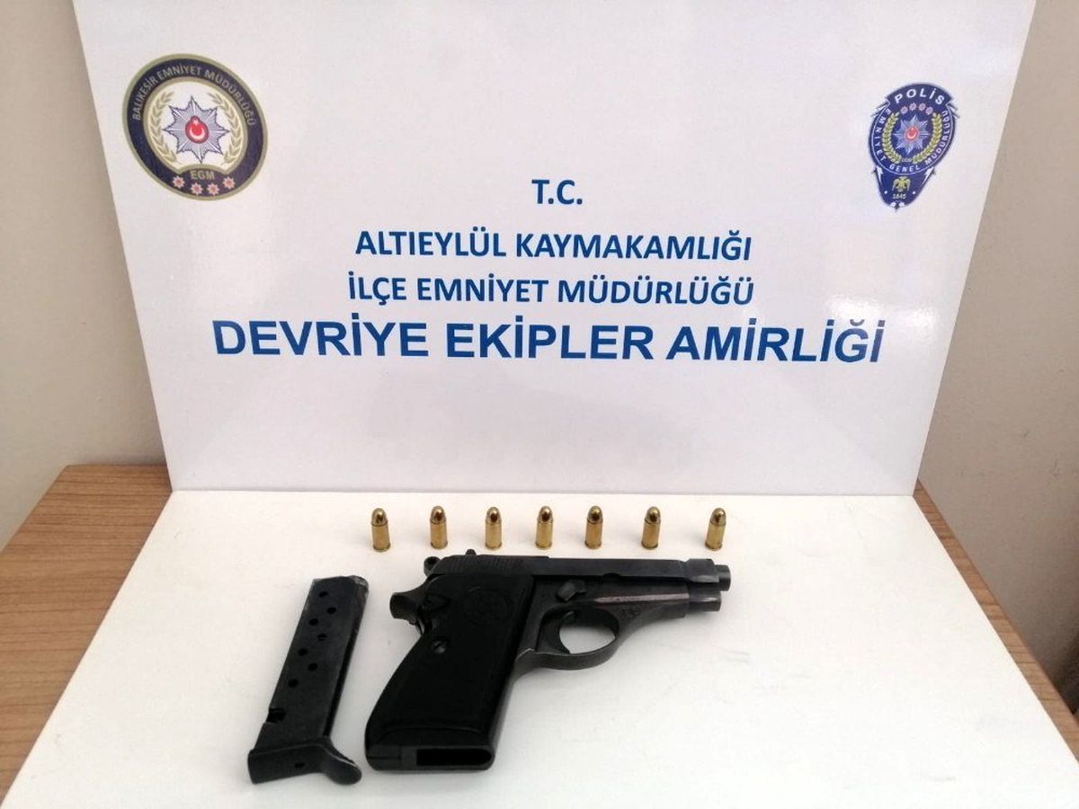 Balıkesir\'de 5 silah ele geçirildi