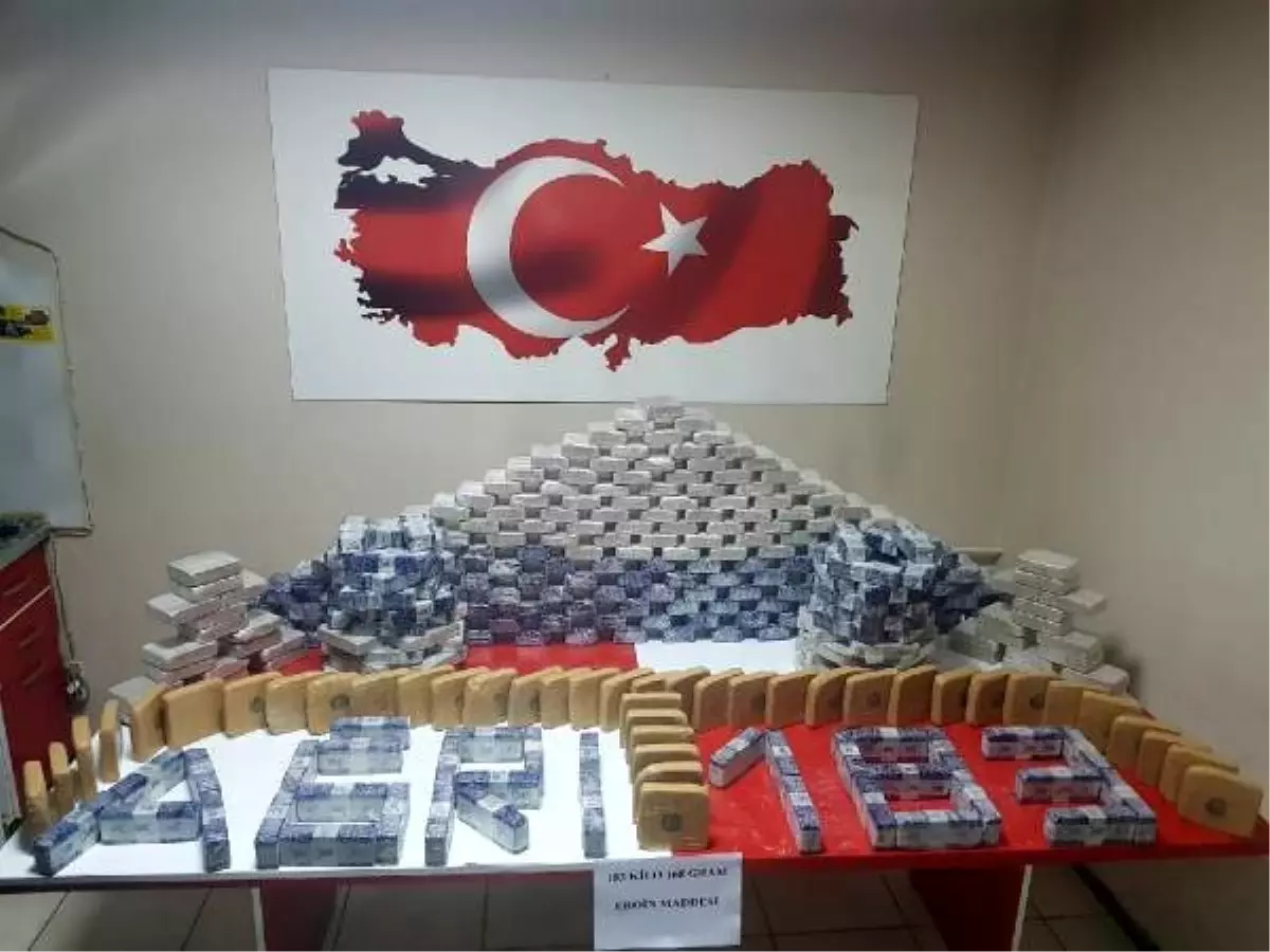 İran plakalı TIR\'da 183 kilo eroin ele geçirildi