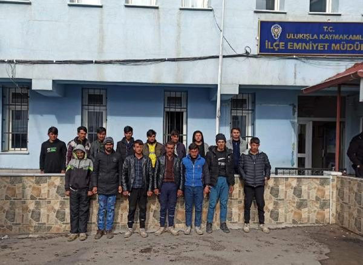Niğde\'de 15 kaçak göçmen yakalandı