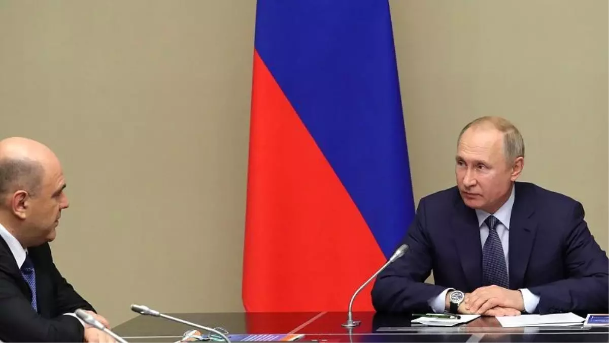 Putin\'den meclisi güçlendirme ve başkanlığı iki dönemle sınırlama teklifi