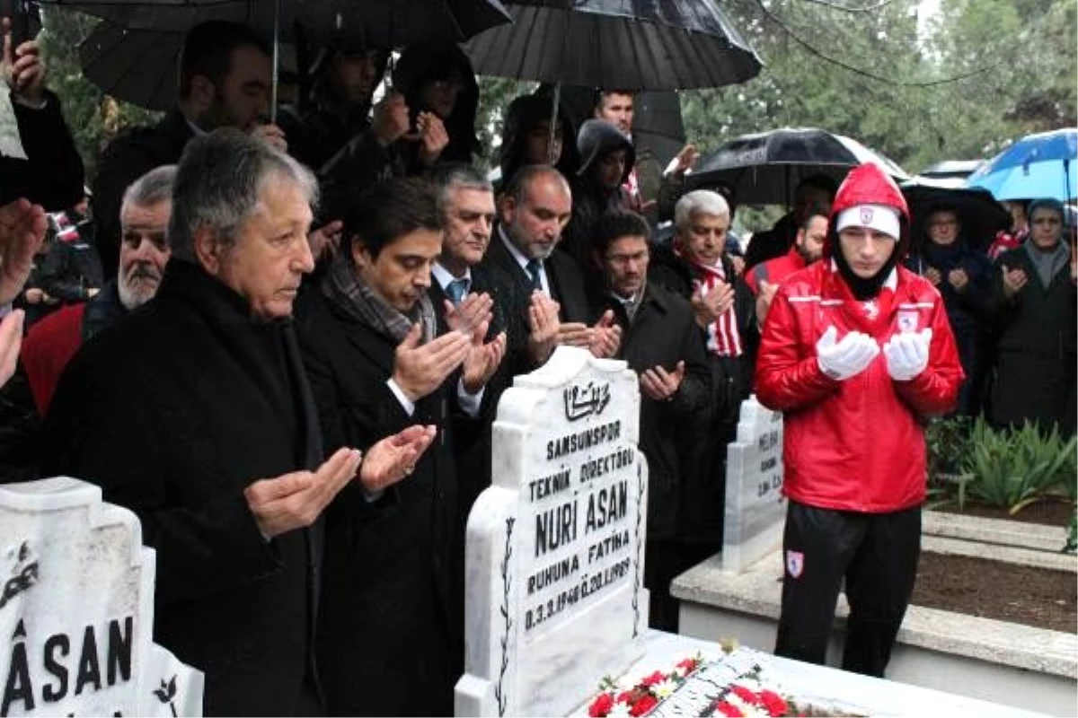 Samsunspor\'dan 31 yıl önceki kazada ölenler için anma töreni