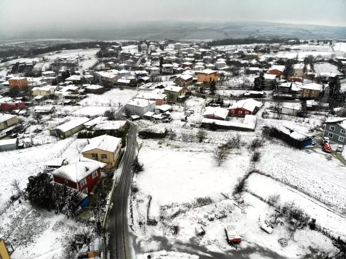 Silivri\'yi kaplayan beyaz örtü, drone ile görüntülendi