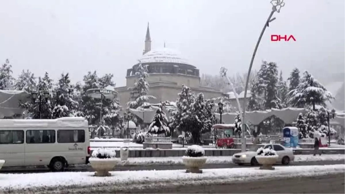 Tokat beyaza büründü