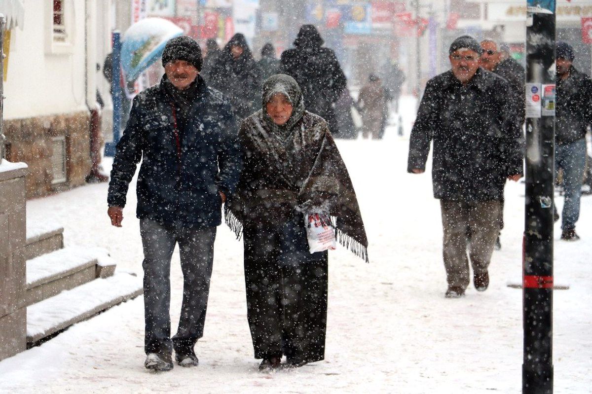 Yozgat\'ta kar yağışı etkili oldu