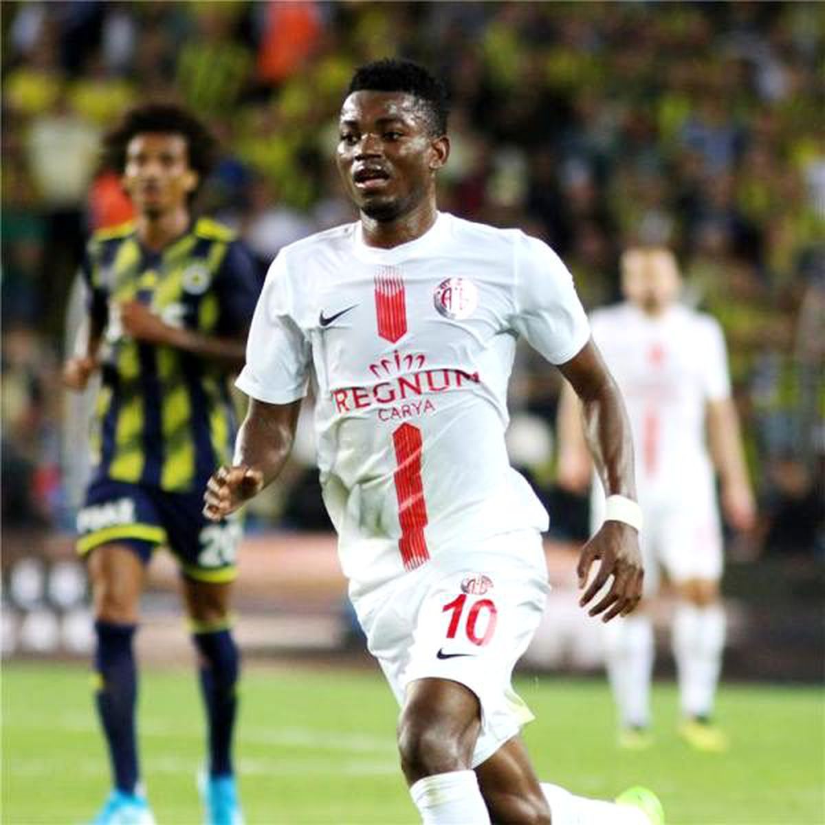 Antalyaspor\'da Gelson Dala ayrıldı