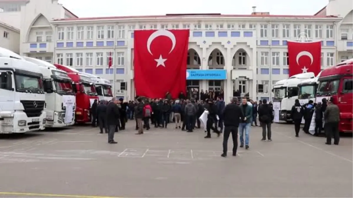 Bolu\'dan İdlib için toplanan yardımları taşıyan 9 tır yola çıktı