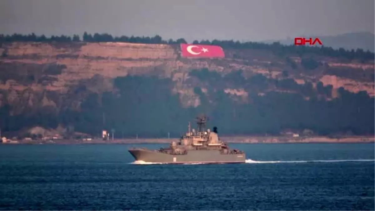 Çanakkale rus savaş gemisi \'caesar kunikov\', akdeniz\'e iniyor